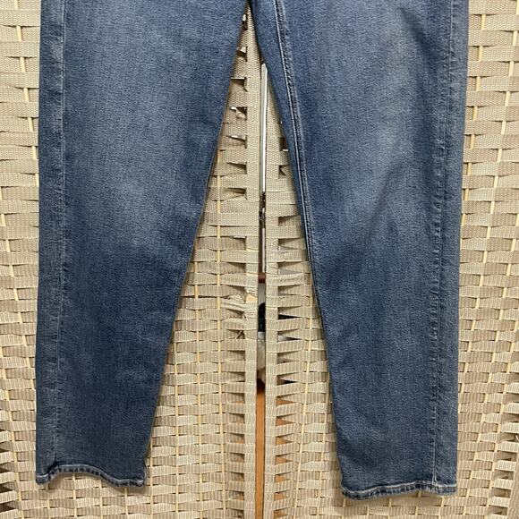 American Eagle 90s STRAIGHT Women’s Size 2 Medium Wash Blue Stretch Denim - Picture 4 of 10